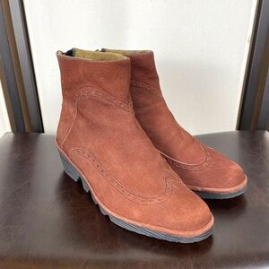 Fly London Brown Suede Wedge Booties Zip Up Back, Lug Sole, EU Size 37 Like New!